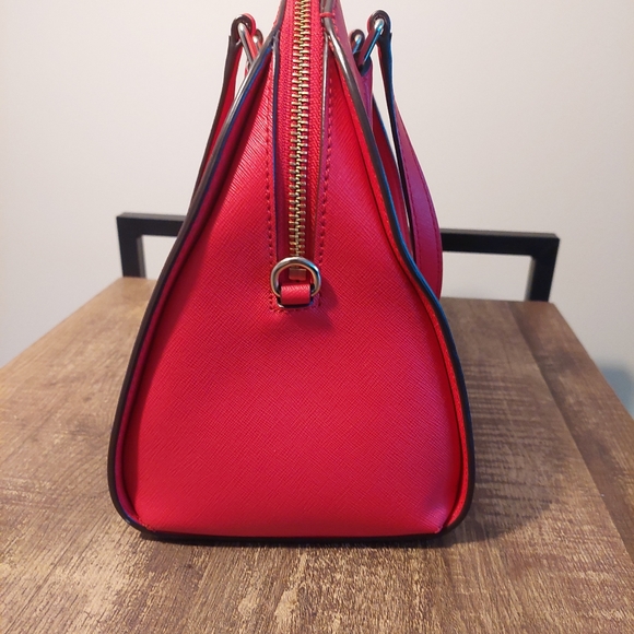 SOLD Kate Spade handbag - Picture 5 of 9